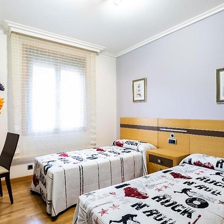 Piso Vacacional En La Playa De Rodeira Cangas Exterior foto